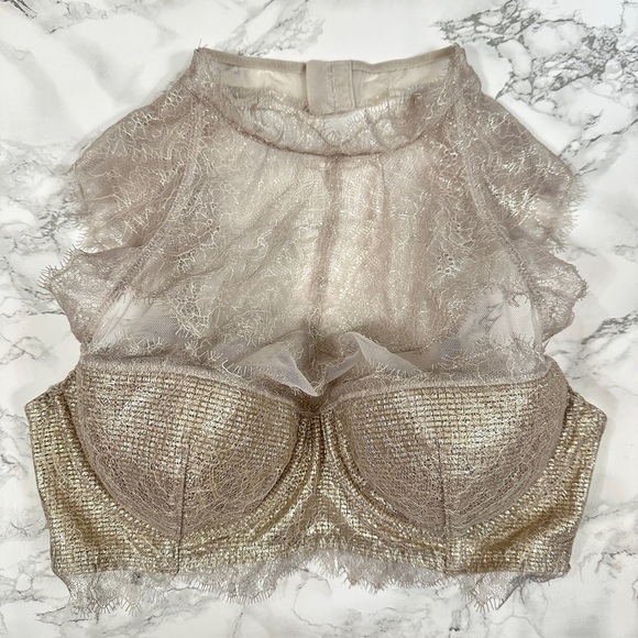Victoria’s Secret Champagne Shimmer High Neck Bra 36DD NWT